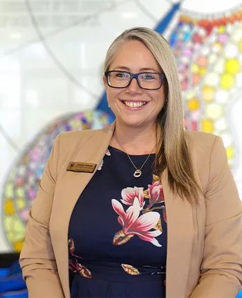 Headshot of Jessica Tarbuck
